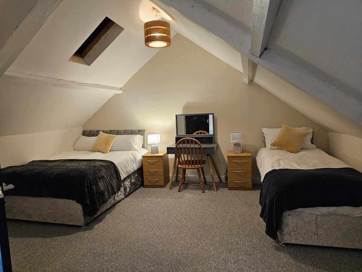 Skyline Queen'S Suites 203 Swansea Esterno foto