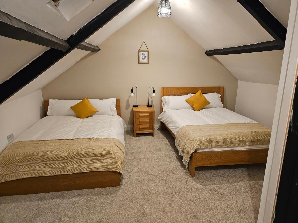 Skyline Queen'S Suites 203 Swansea Esterno foto