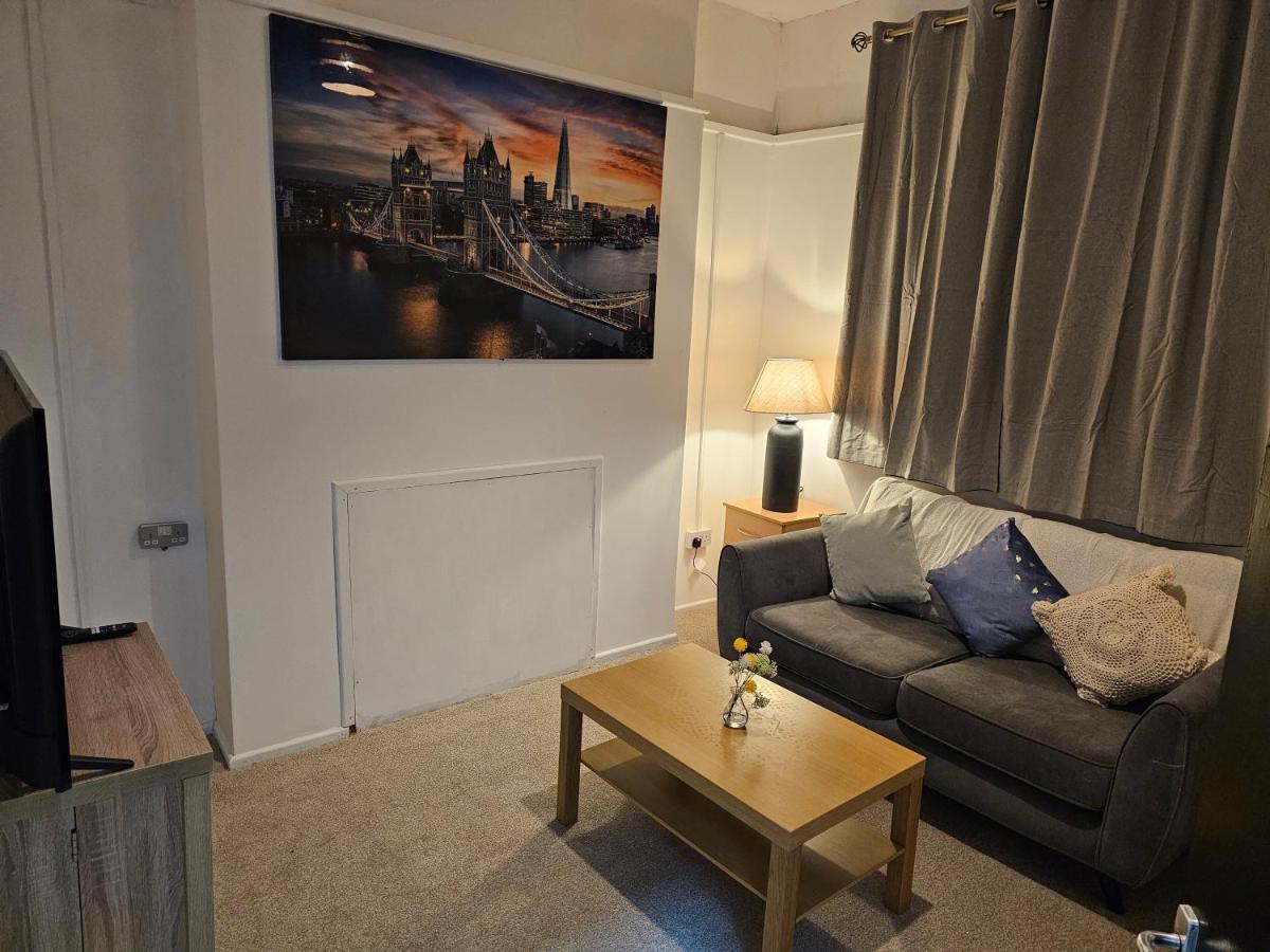 Skyline Queen'S Suites 203 Swansea Esterno foto