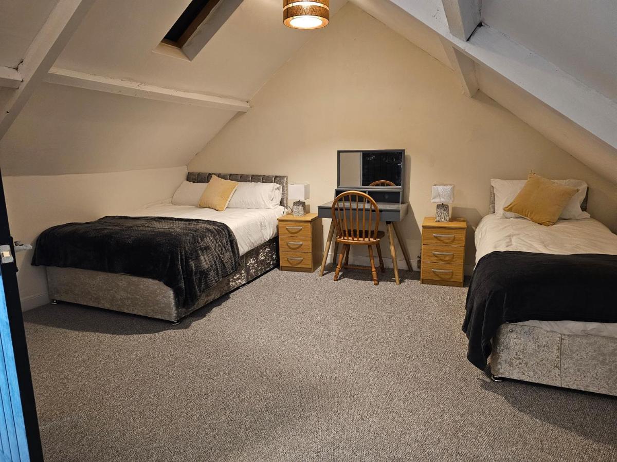 Skyline Queen'S Suites 203 Swansea Esterno foto